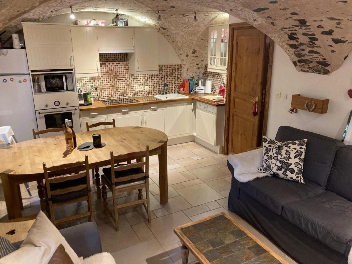 Two Bedroom Apartment La Voute, Chandon Near Meribel - Sleeps 4 Adults Or 2 Adults And 3 Children Les Allues Eksteriør bilde